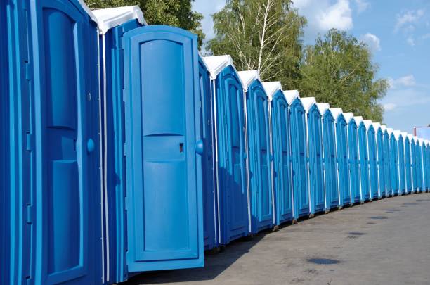Best Portable bathroom rental  in Overland, MO